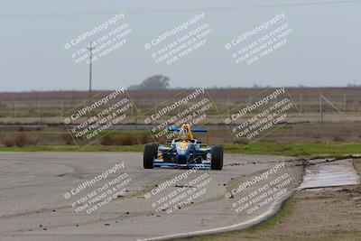 media/Jan-15-2023-CalClub SCCA (Sun) [[40bbac7715]]/Group 2/Qualifying (Sweeper)/